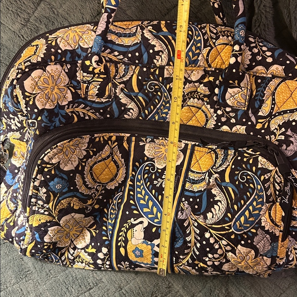 Vera Bradley “Ellie Blue” Retired WeekenderTravel Bag - Picture 7 of 9
